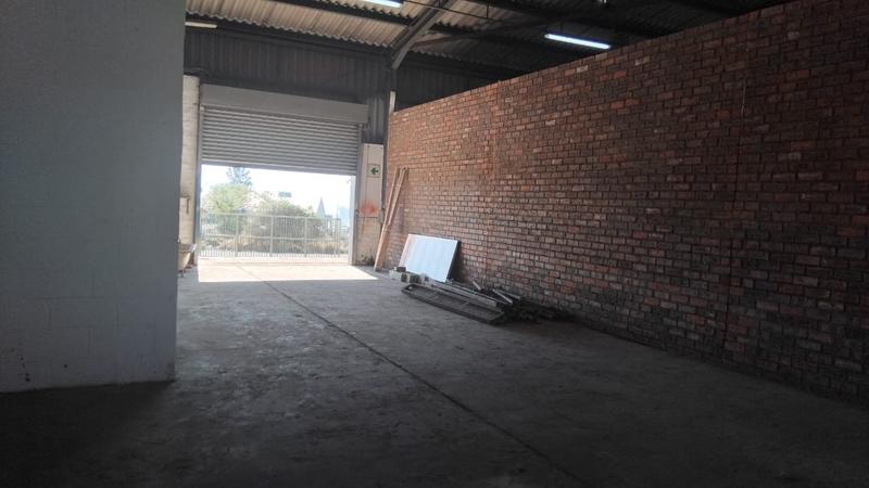 To Let Commercial Property for Rent in Mthata Eastern Cape